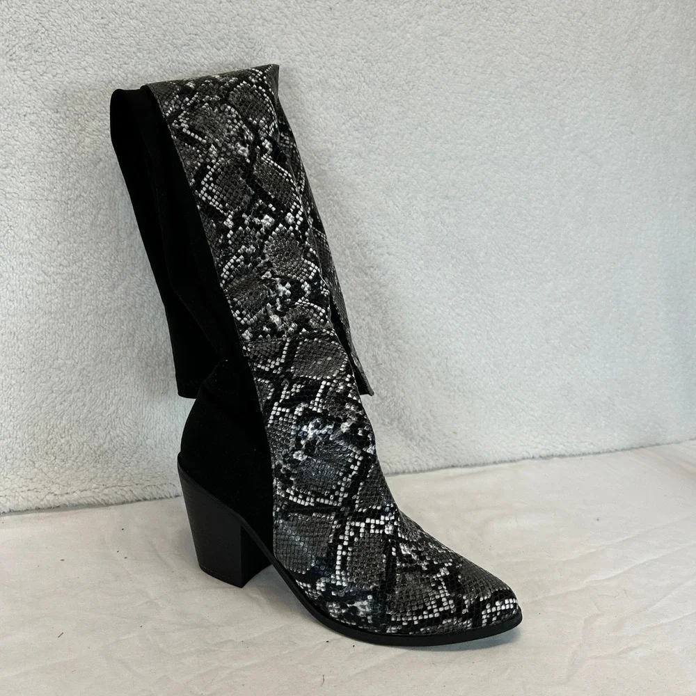 Chase + Chloe keywords snakeskin